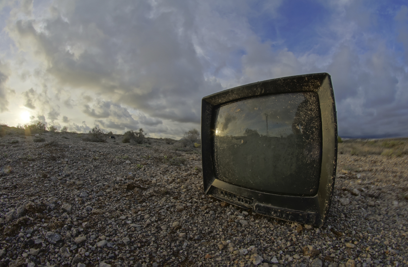 Diagnose your Broken Television with Electronic Worlds handy guide